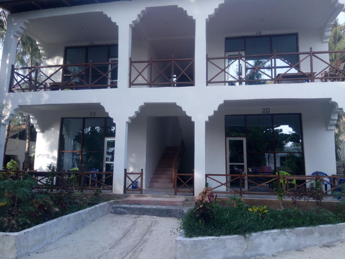 Asiya Beach Bungalow Нунгви Экстерьер фото