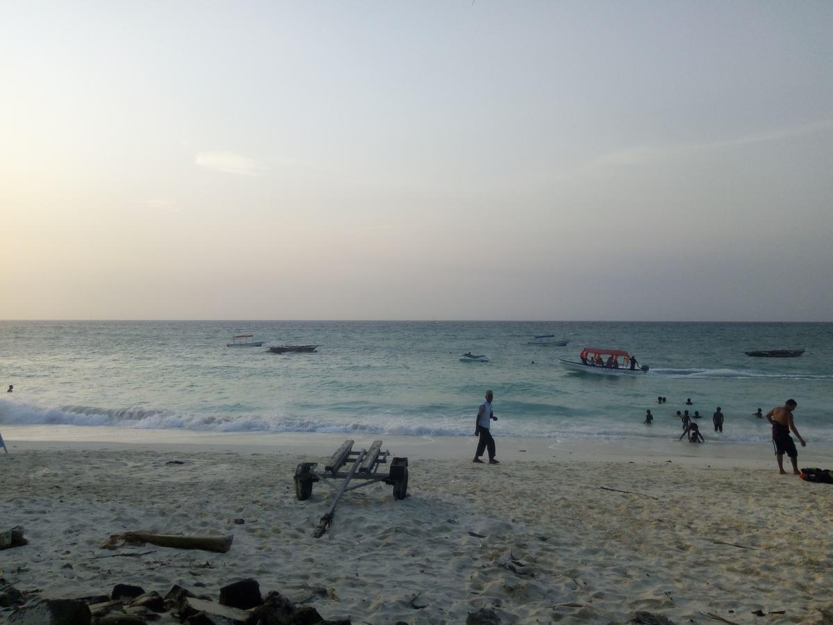 Asiya Beach Bungalow Нунгви Экстерьер фото